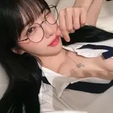 Se Yeon голая #0080