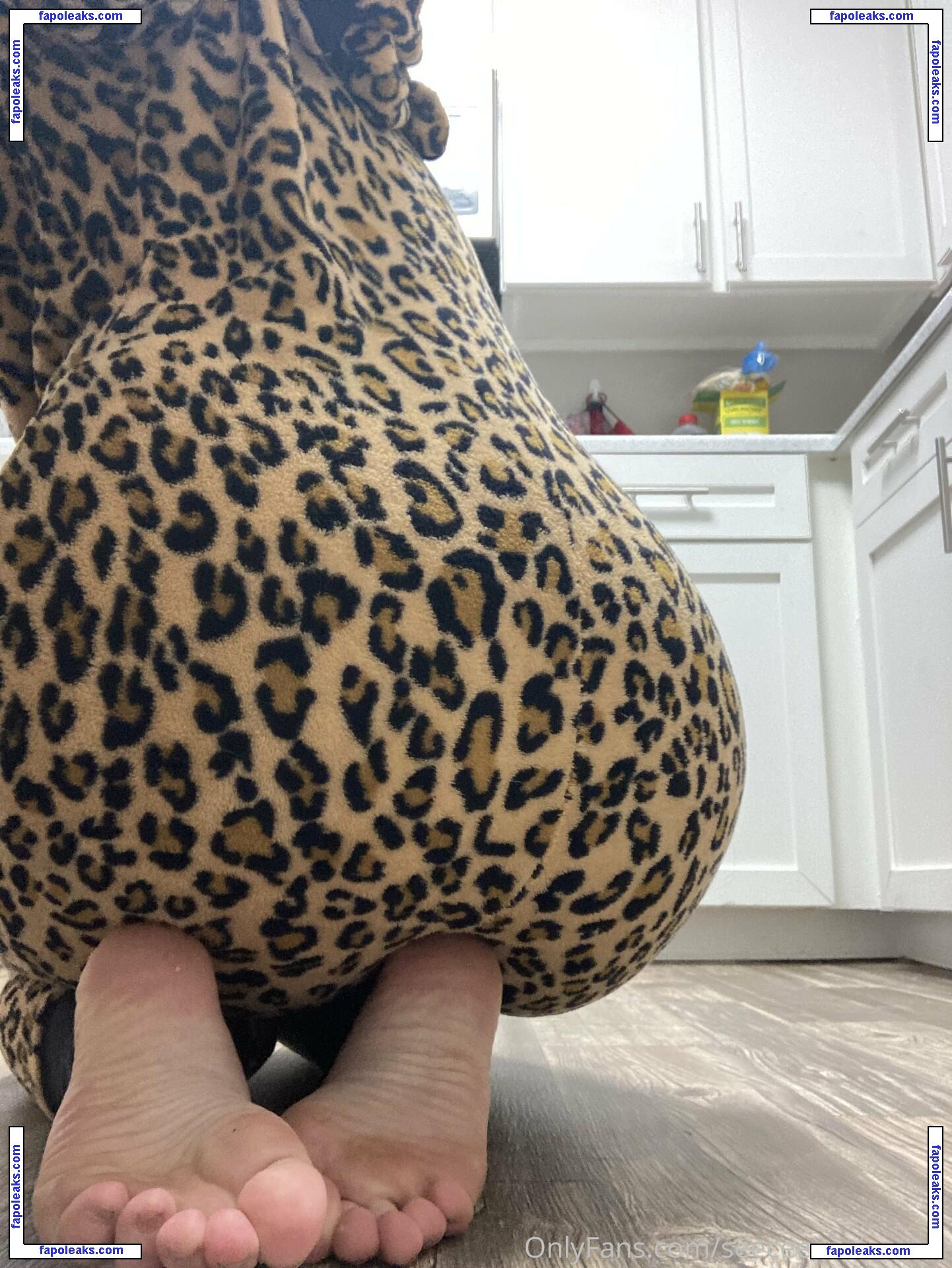 seeceeceefreebie / _ayoofee nude photo #0016 from OnlyFans