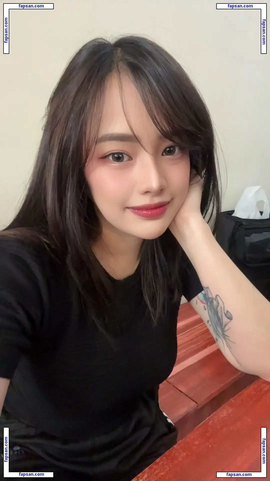 Seikarawr голая фото #0015 с Онлифанс