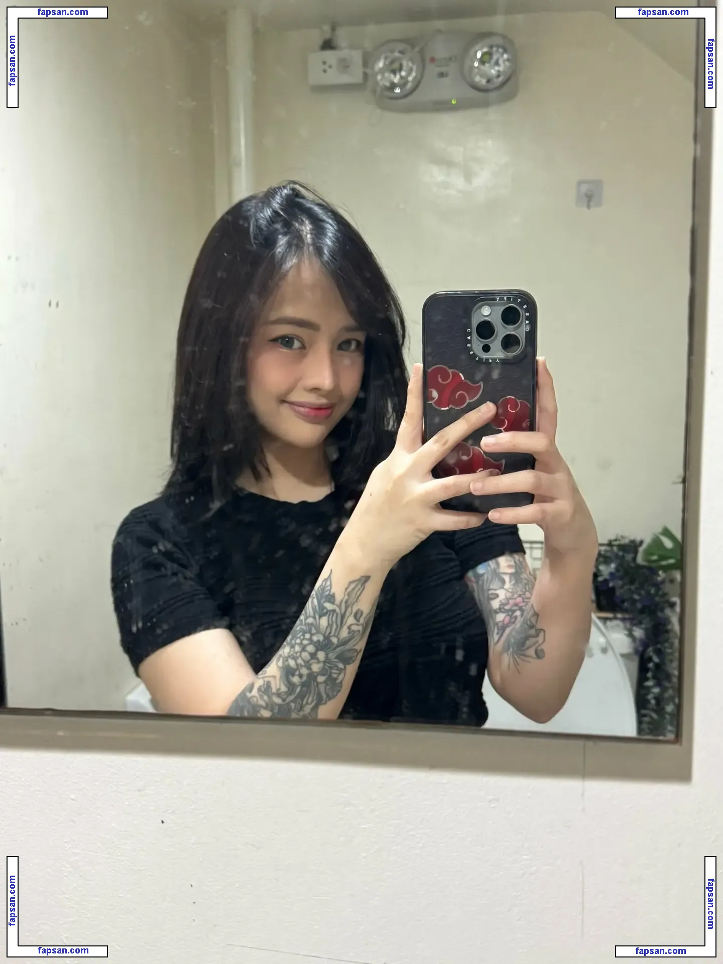 Seikarawr голая фото #0020 с Онлифанс