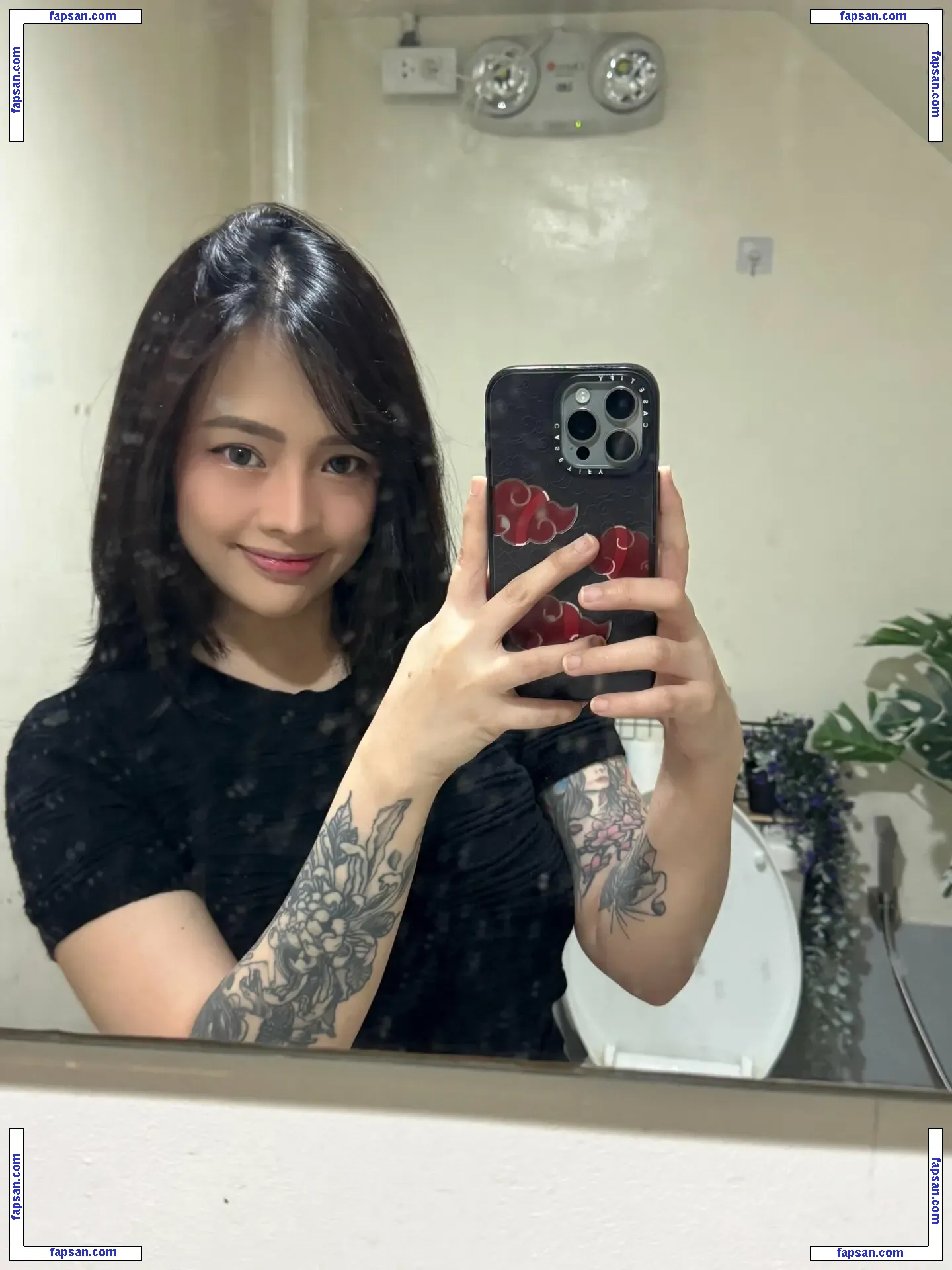 Seikarawr голая фото #0022 с Онлифанс