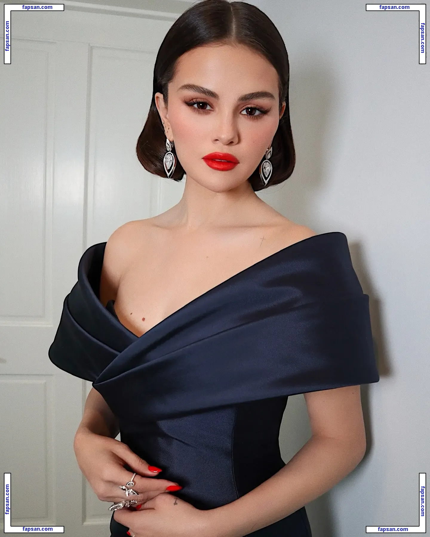 Selena Gomez nude photo #0166 from OnlyFans