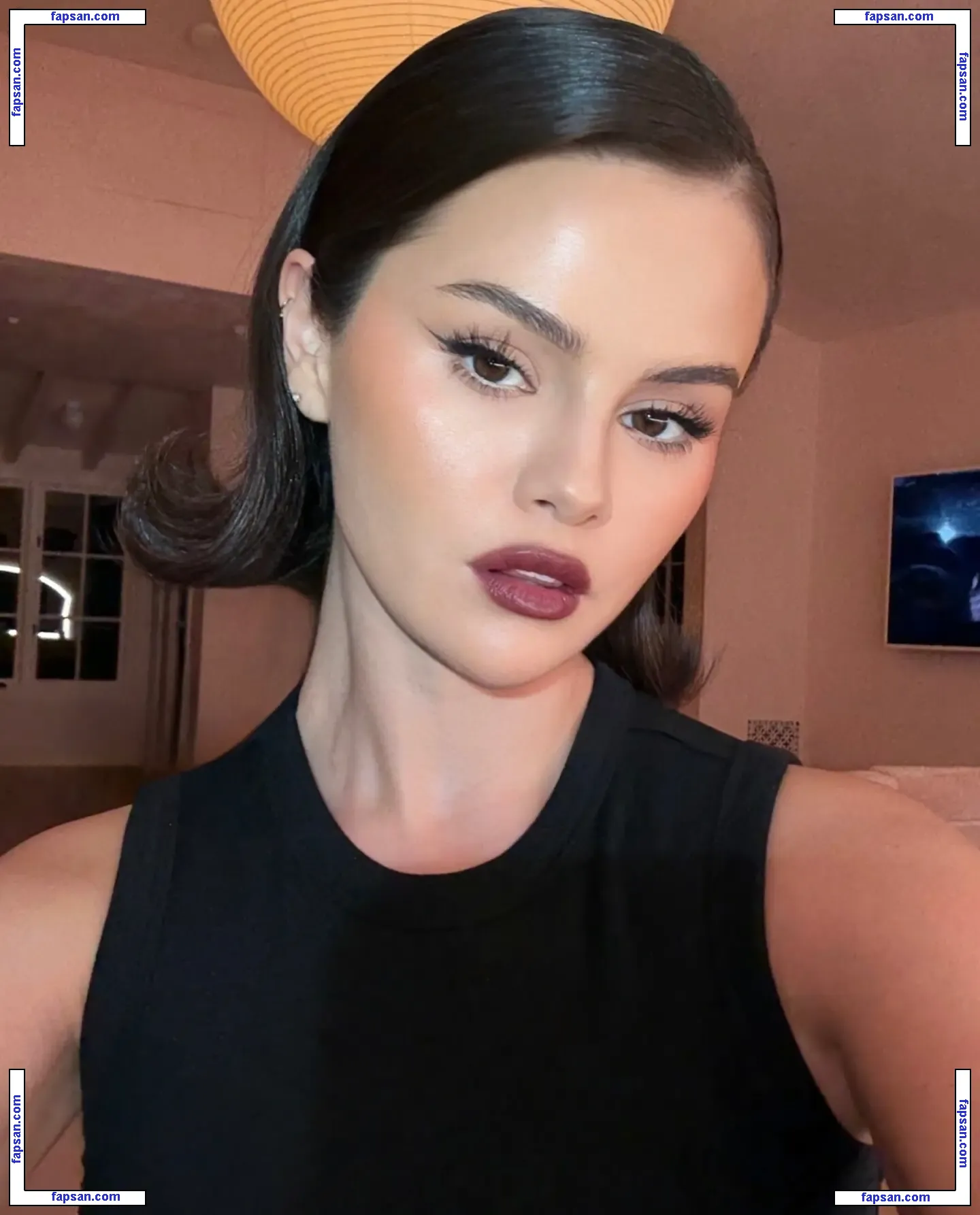 Selena Gomez nude photo #0327 from OnlyFans