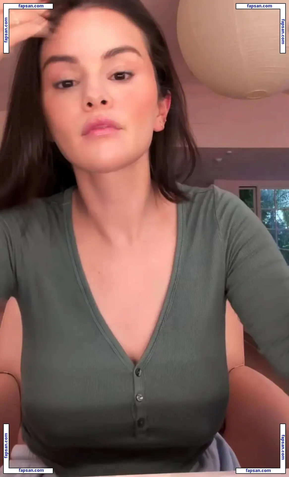 Selena Gomez nude photo #0331 from OnlyFans