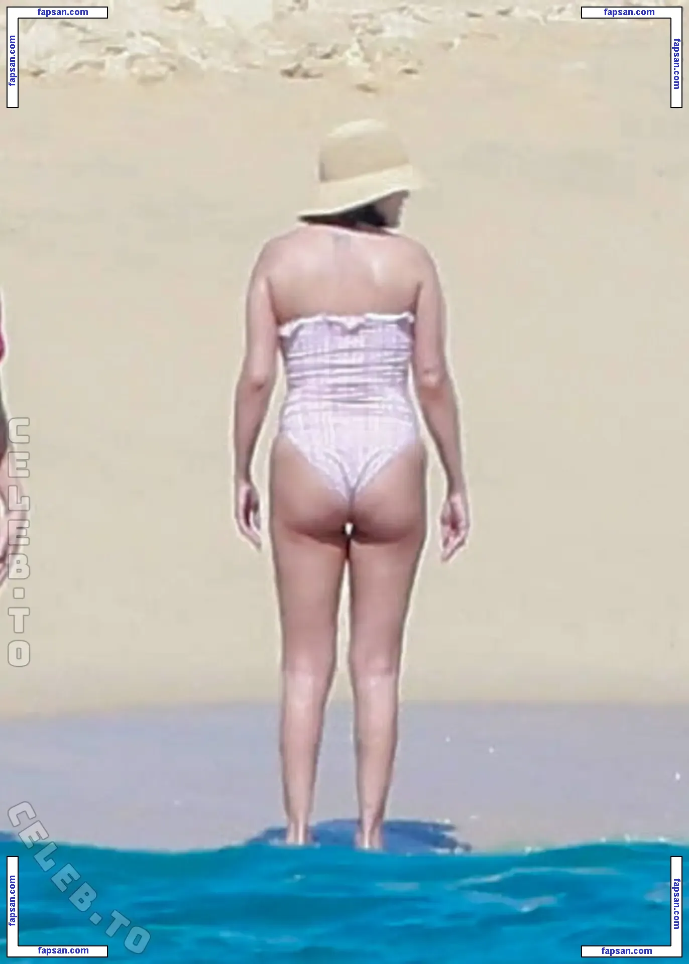 Selena Gomez nude photo #0387 from OnlyFans