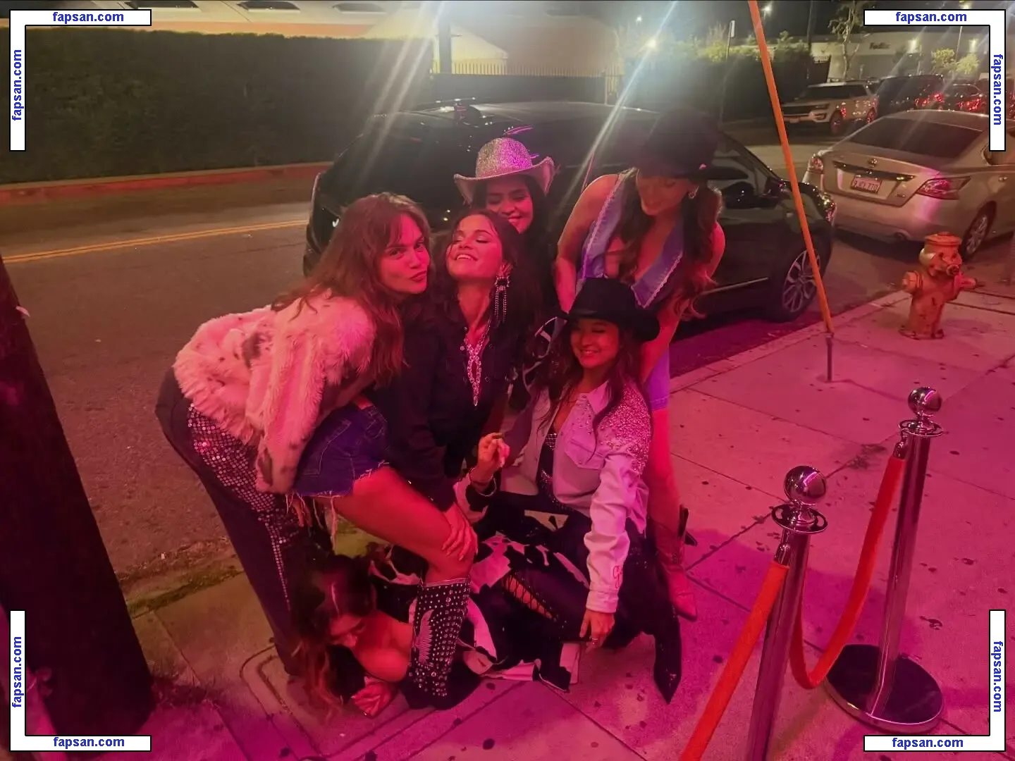 Selena Gomez nude photo #0418 from OnlyFans