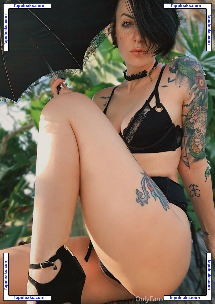 selenalizfree / xsliz nude photo #0019 from OnlyFans