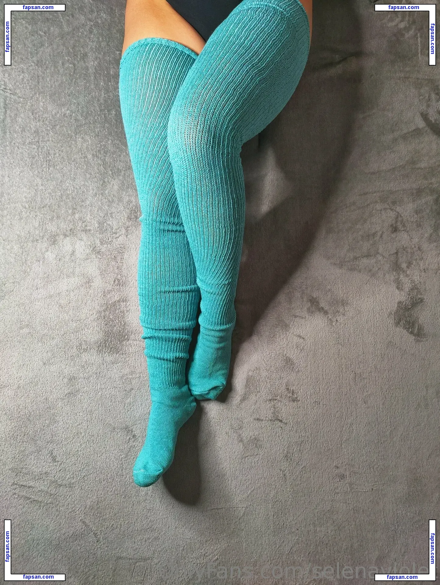 selenaviolet nude photo #0019 from OnlyFans