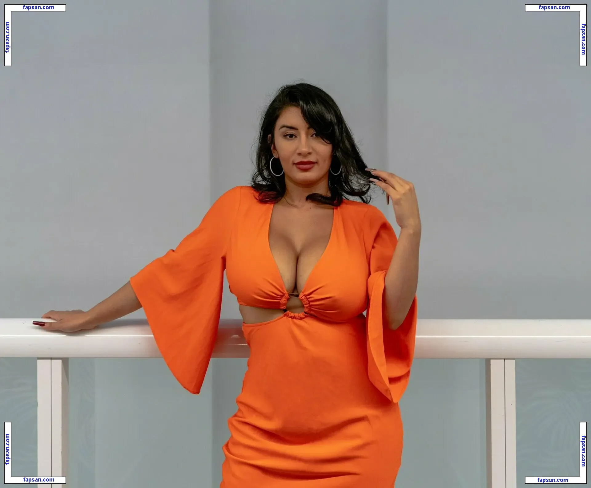 selenaxadams nude photo #0011 from OnlyFans