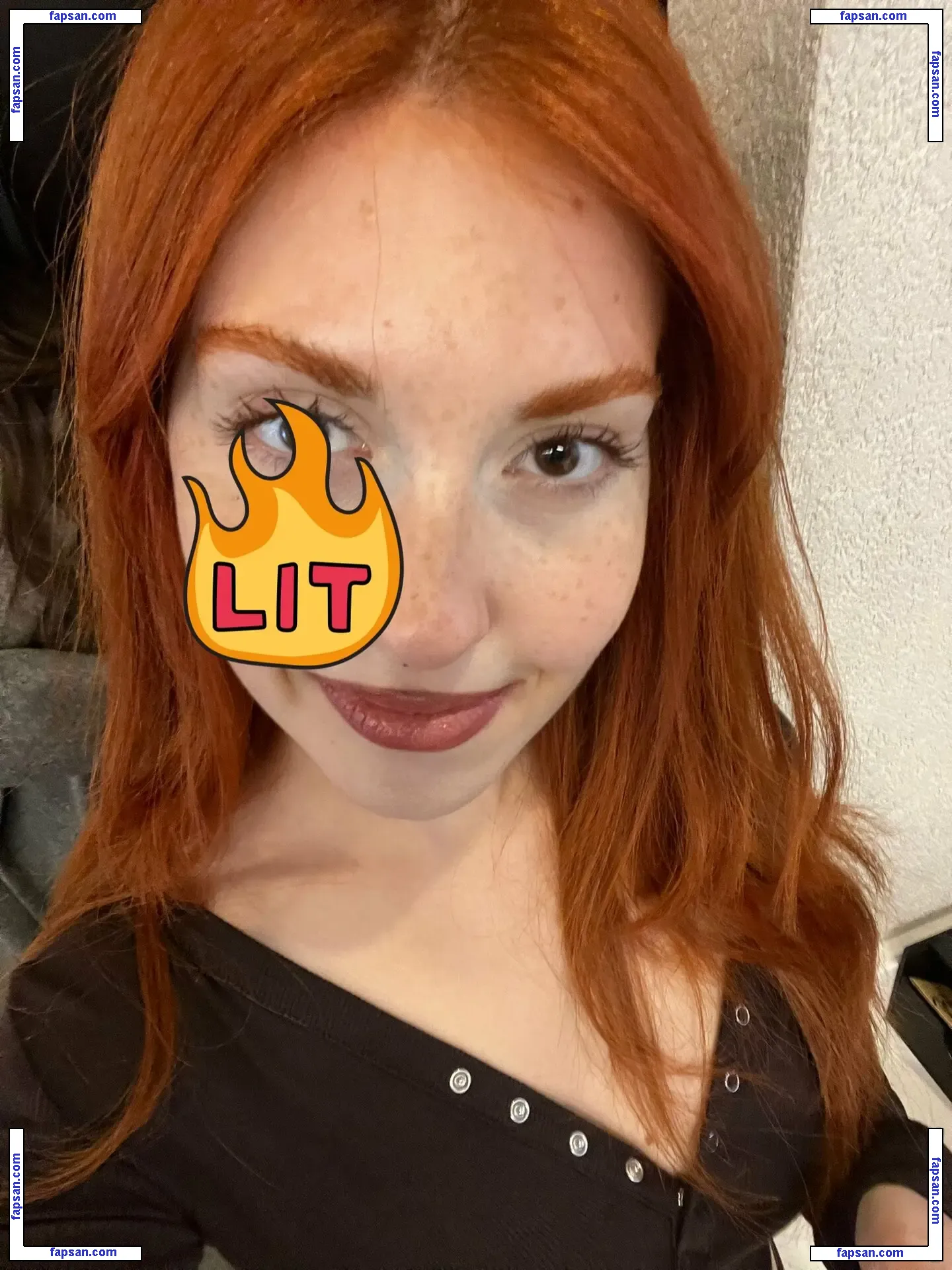 selinyyaaa голая фото #0001 с Онлифанс