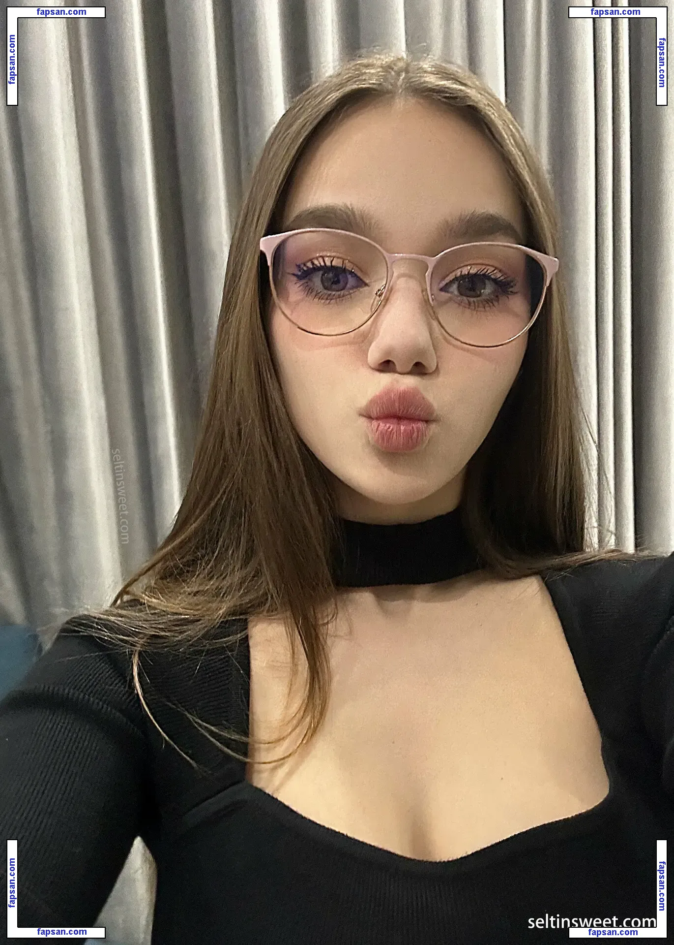 Selti nude photo #1455 from OnlyFans