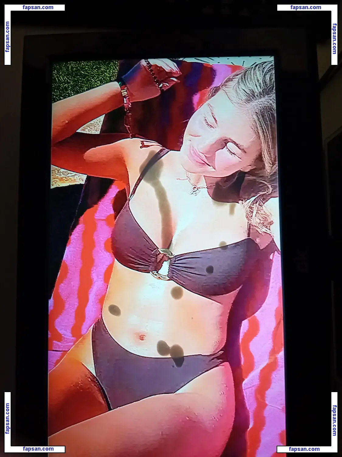 Senna Bellod nude photo #0015 from OnlyFans