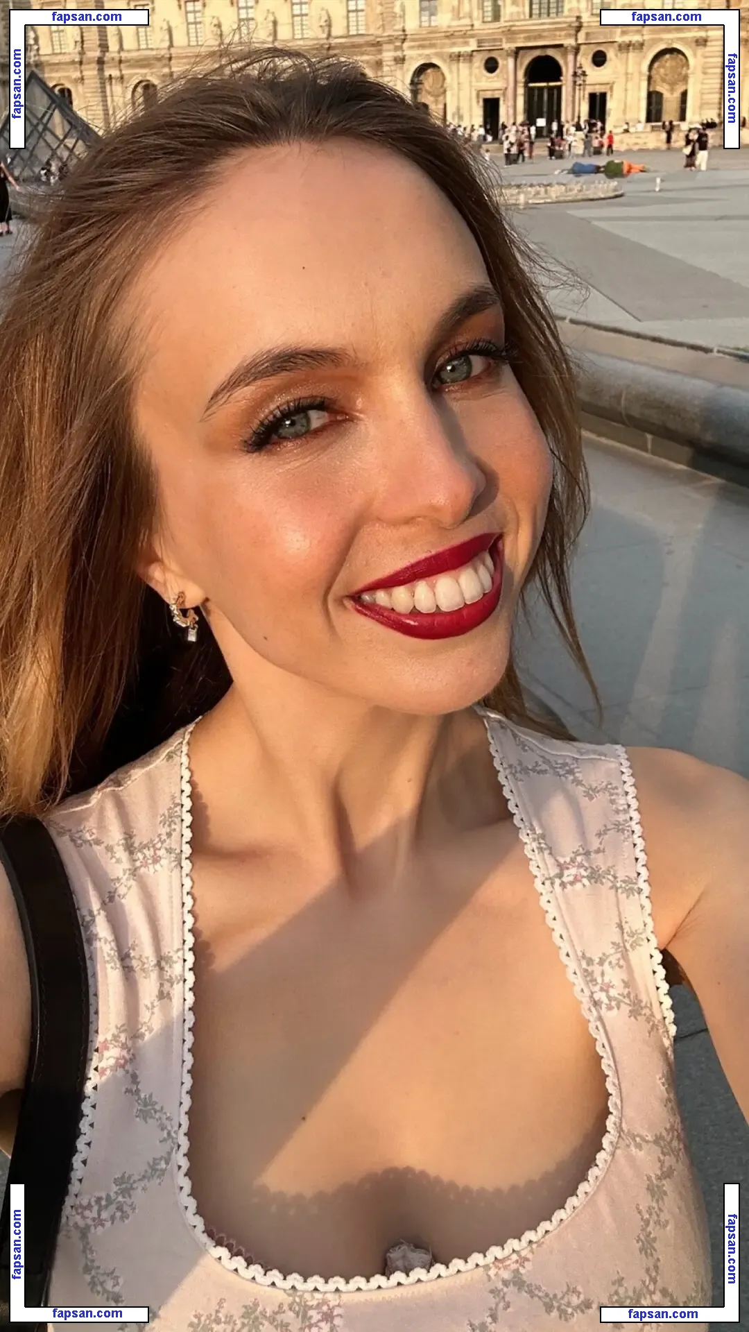 Serena Skybourne nude photo #0009 from OnlyFans