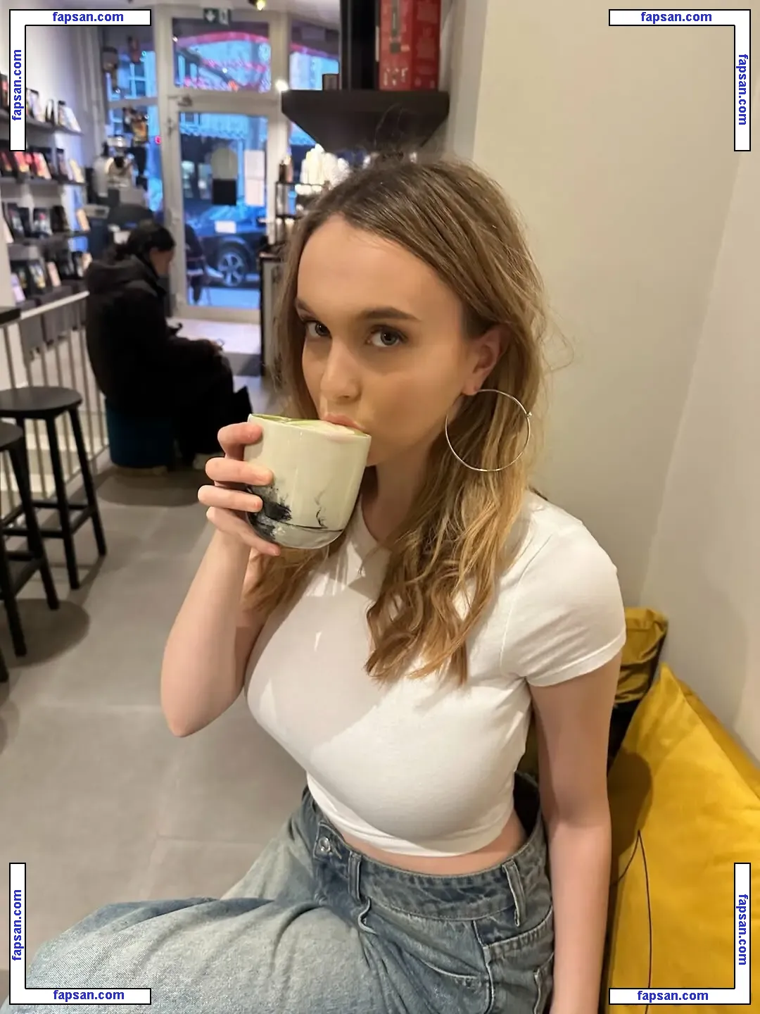 Serena Skybourne голая фото #0040 с Онлифанс