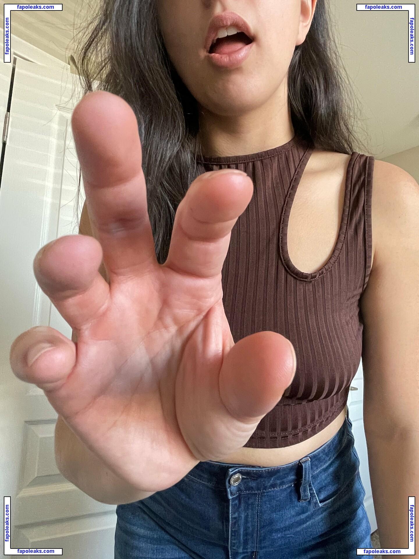 serenasoles99 nude photo #0006 from OnlyFans
