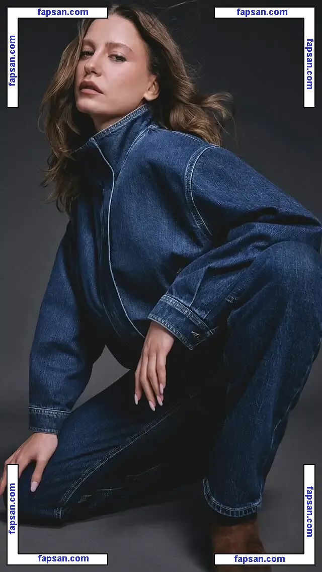 Serenay Sarıkaya голая фото #0006 с Онлифанс