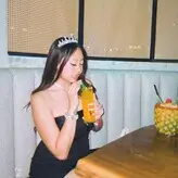 Serina Xiong голая #0001