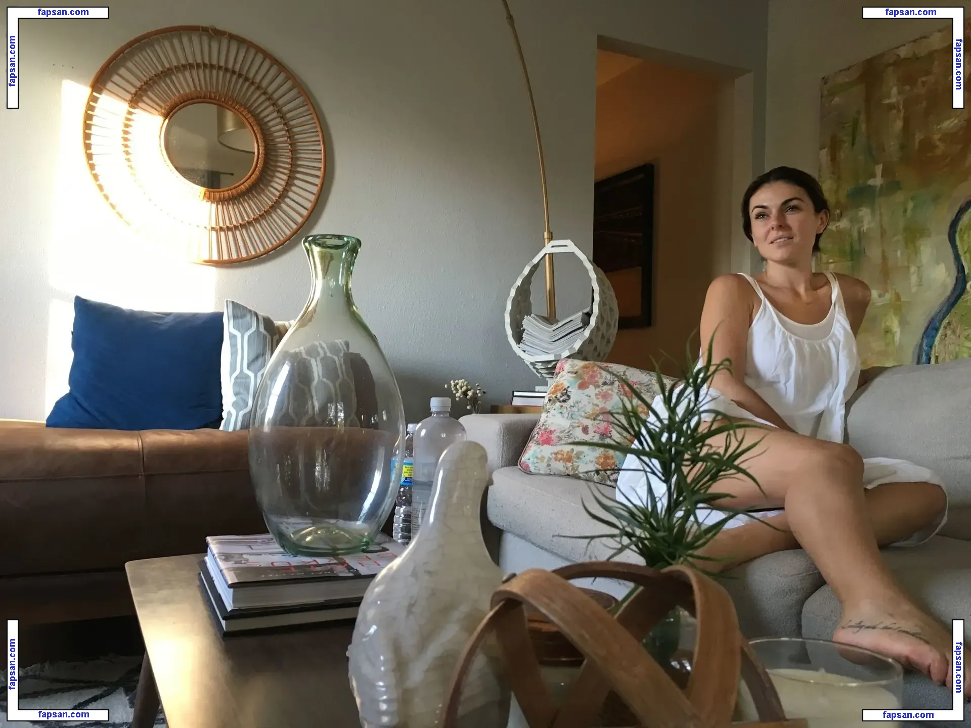 Serinda Swan nude photo #0417 from OnlyFans