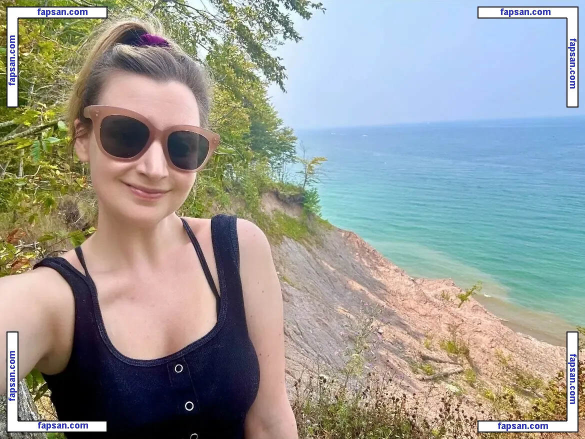Sesskasays nude photo #0029 from OnlyFans