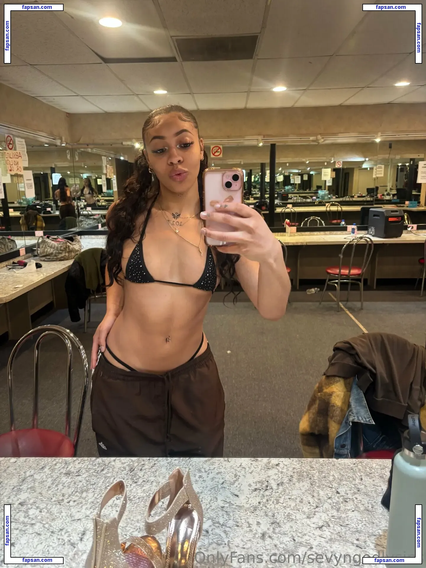 sevyngodlysins nude photo #0006 from OnlyFans