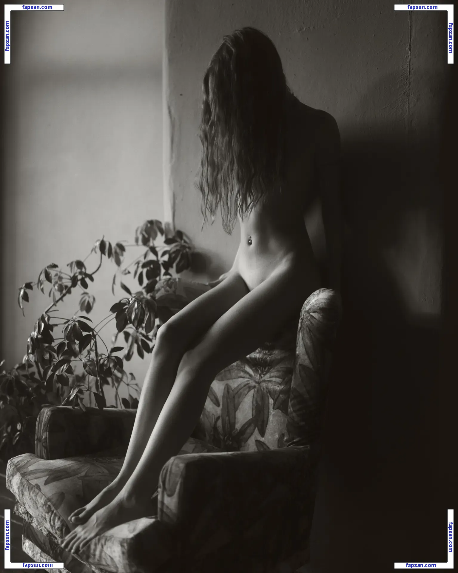 sexy.lesya nude photo #0026 from OnlyFans