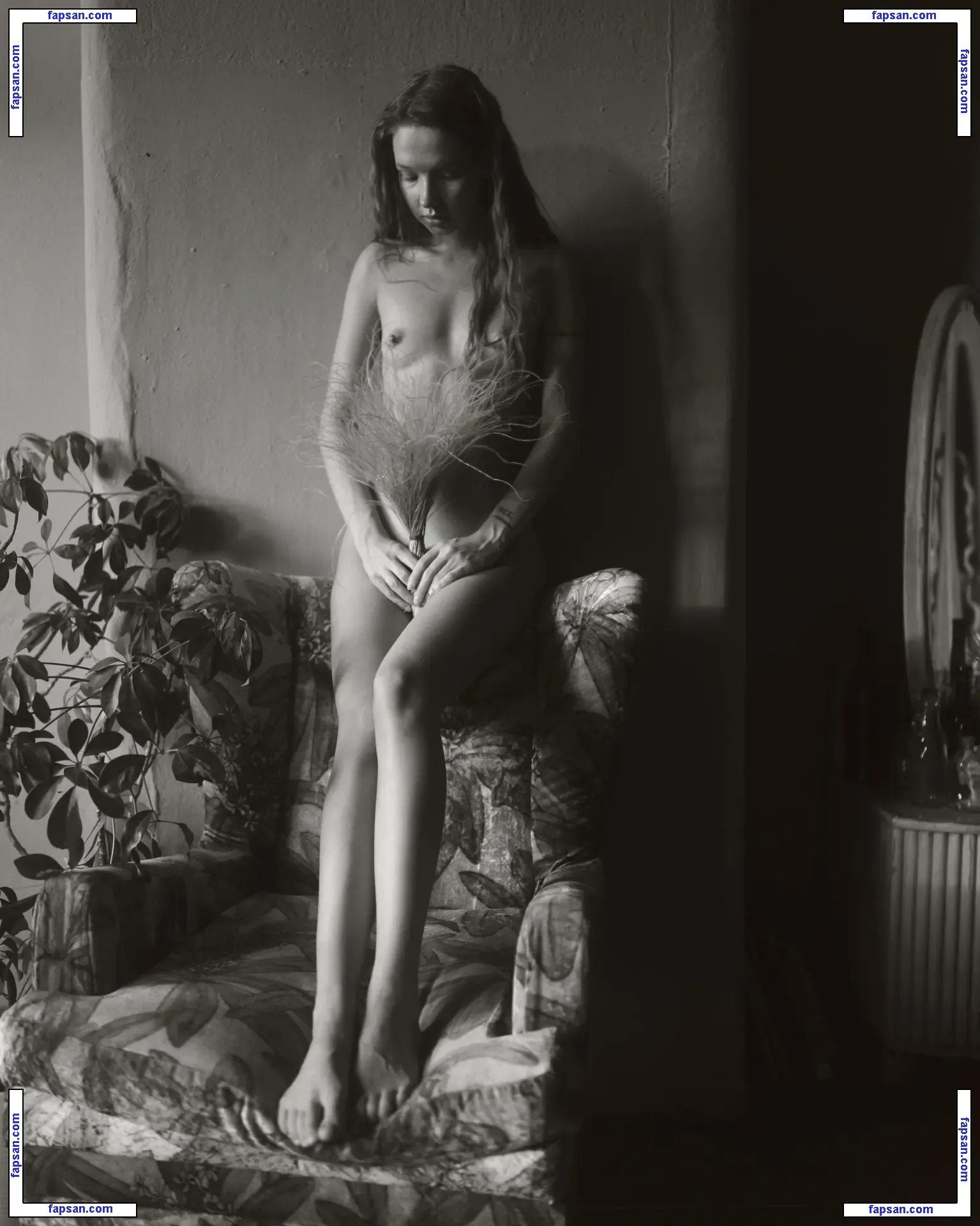 sexy.lesya nude photo #0027 from OnlyFans