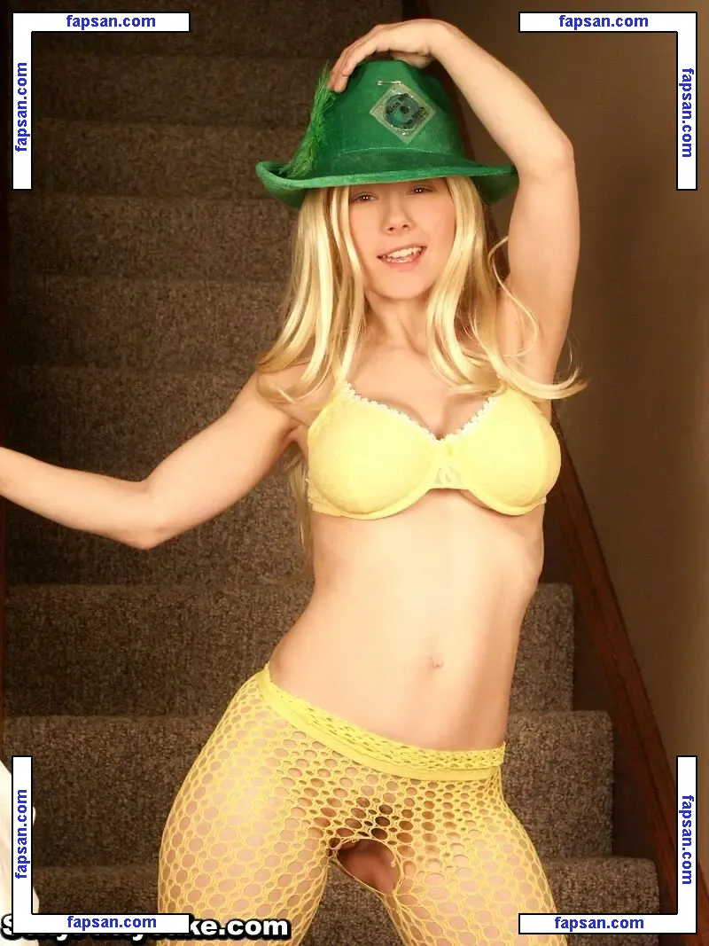 Sexy Pattycakes nude photo #0007 from OnlyFans