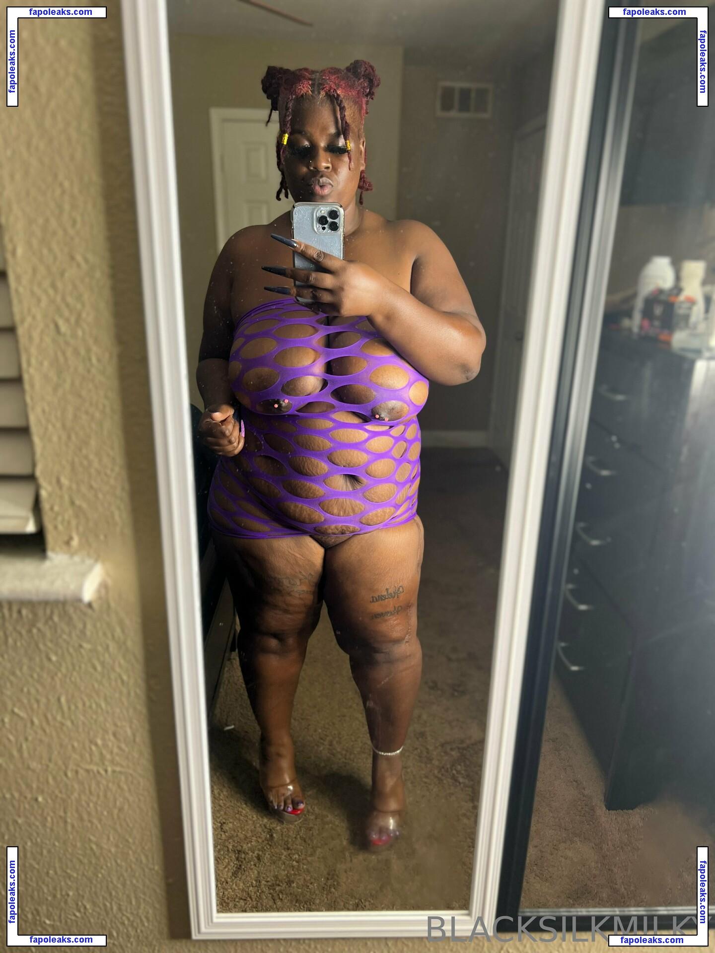 sexyblacksilkp1 / sexyassredbone1 nude photo #0012 from OnlyFans