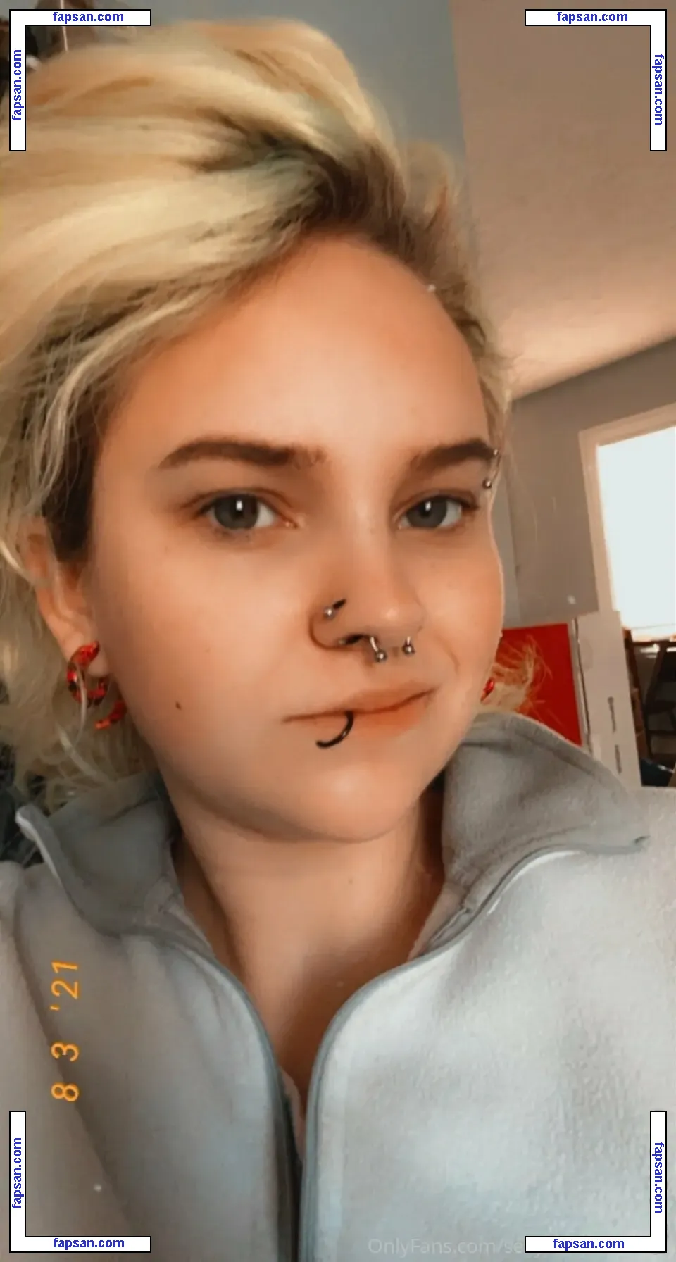sexywolfwinters01 nude photo #0014 from OnlyFans