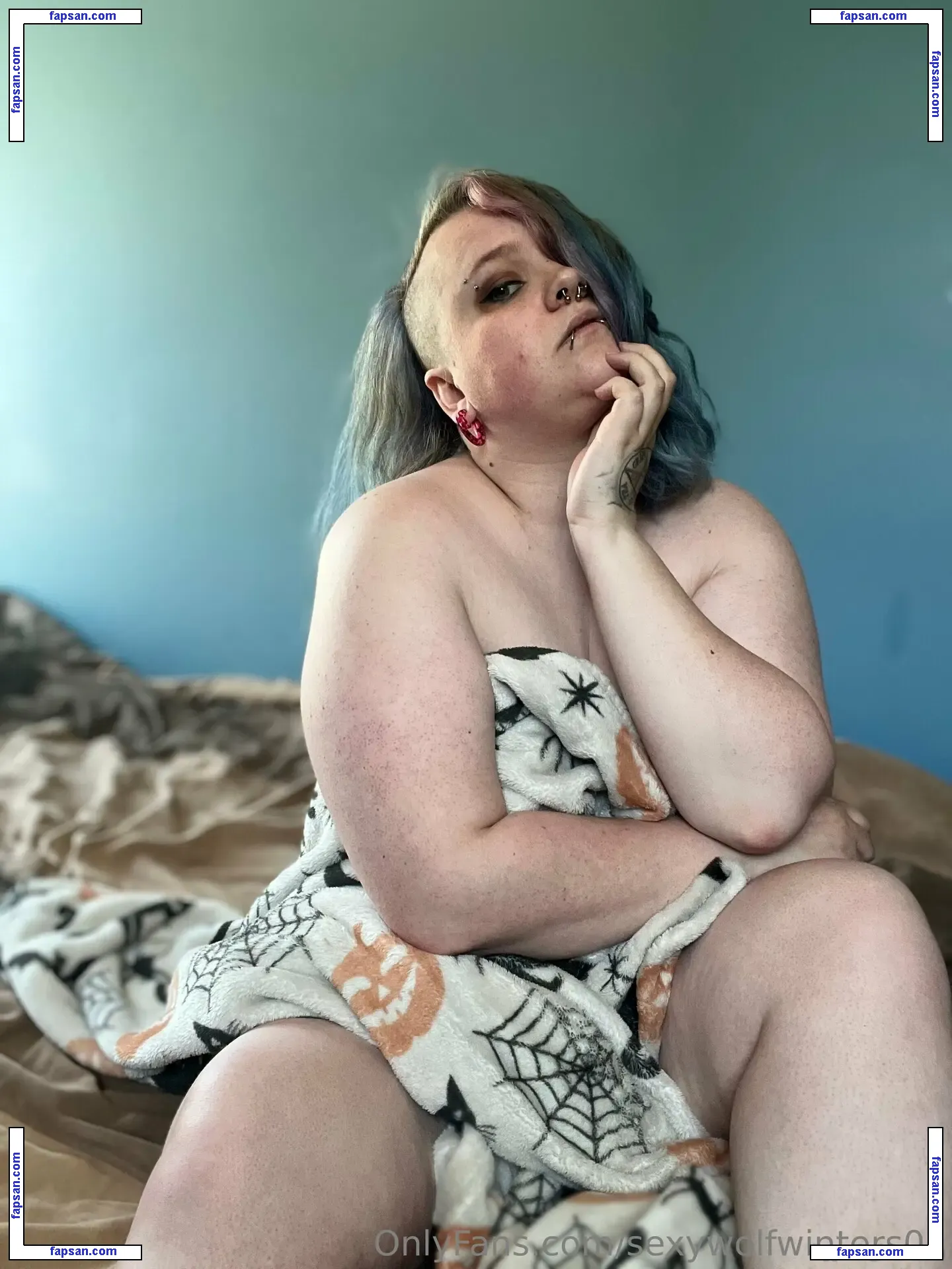 sexywolfwinters01 nude photo #0026 from OnlyFans