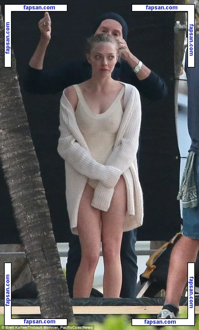 Seyfried голая фото #0003 с Онлифанс