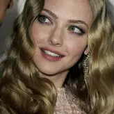 Seyfried голая #0019