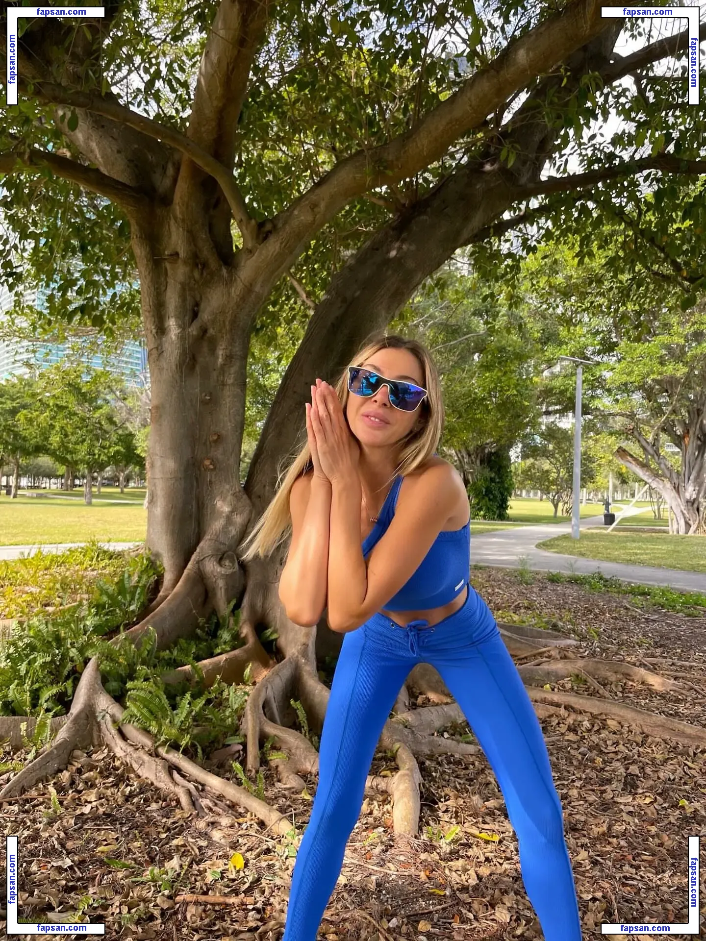 Seyma Subasi голая фото #0025 с Онлифанс