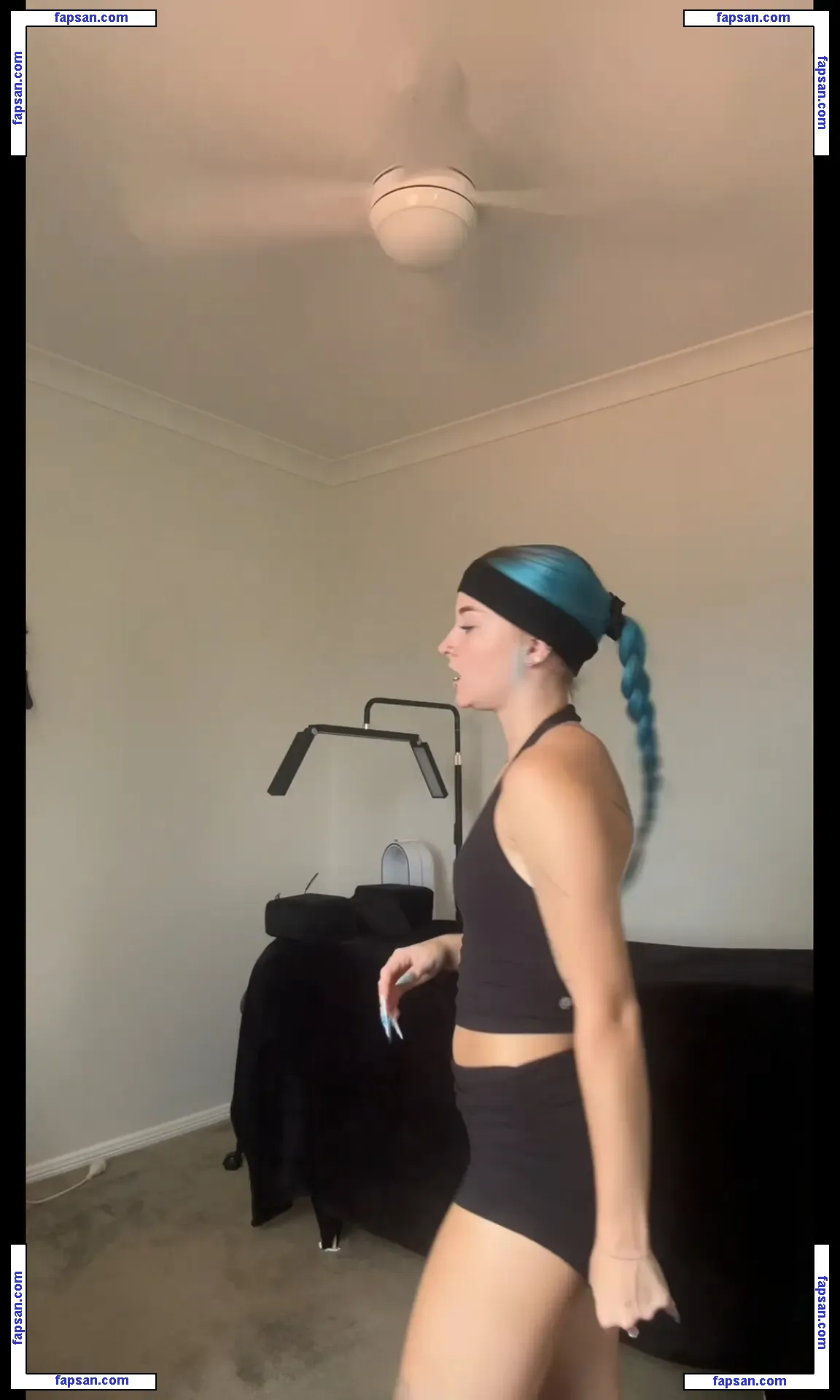 Shae Evans / YEETFEET голая фото #0001 с Онлифанс