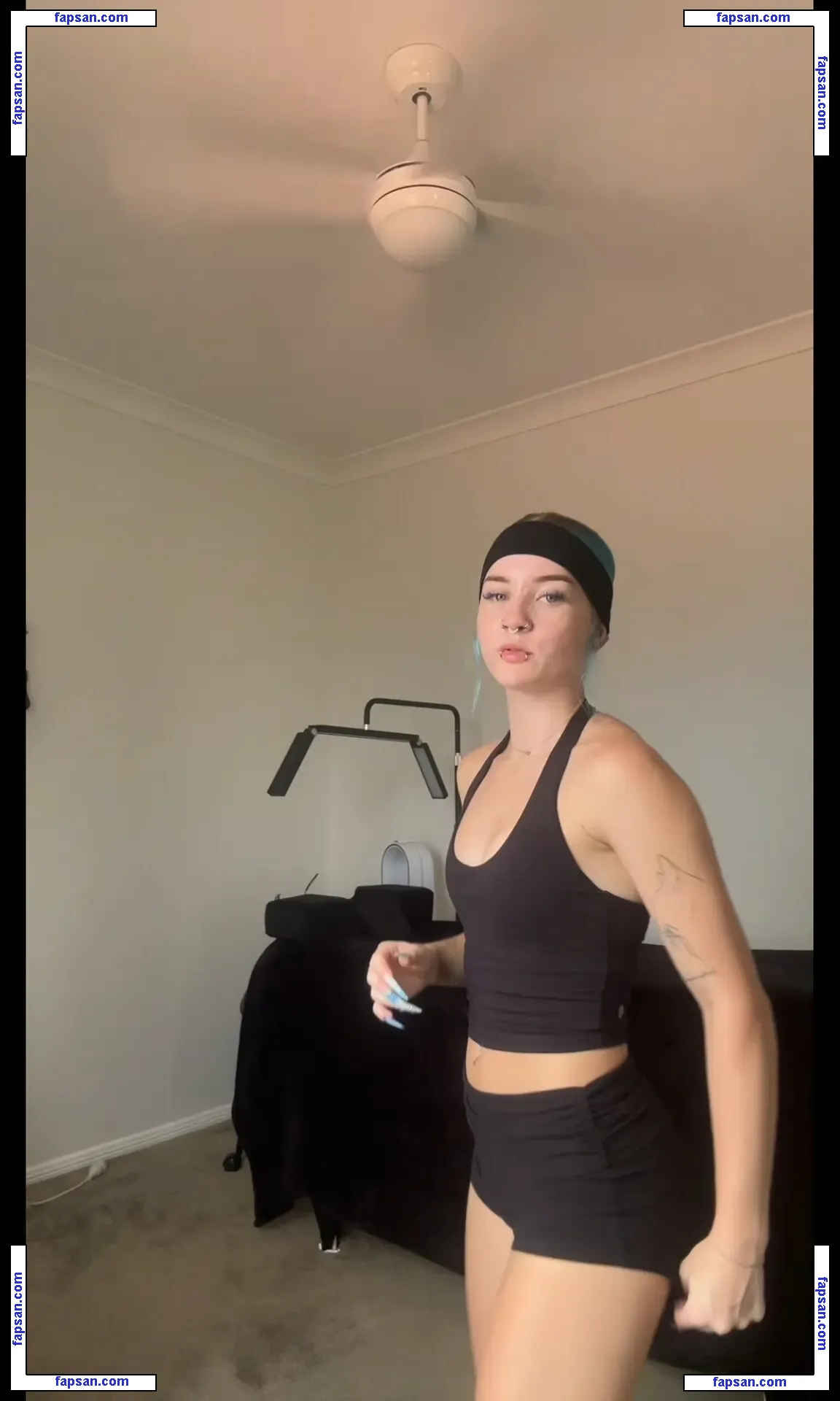 Shae Evans / YEETFEET голая фото #0002 с Онлифанс