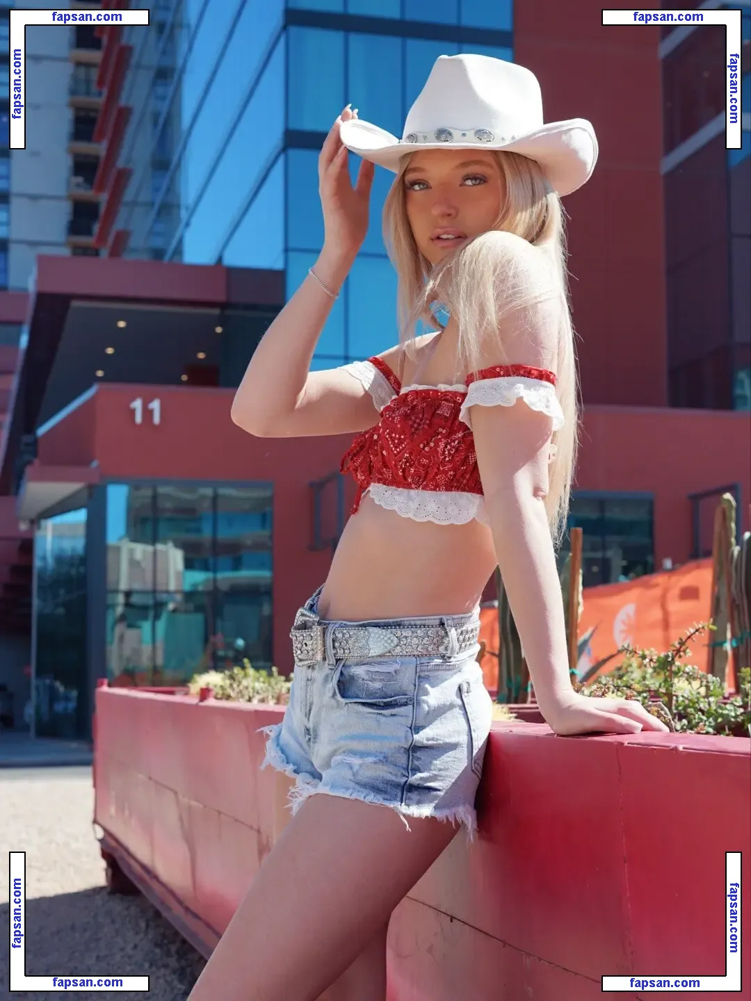 Shae Smolik nude photo #0081 from OnlyFans