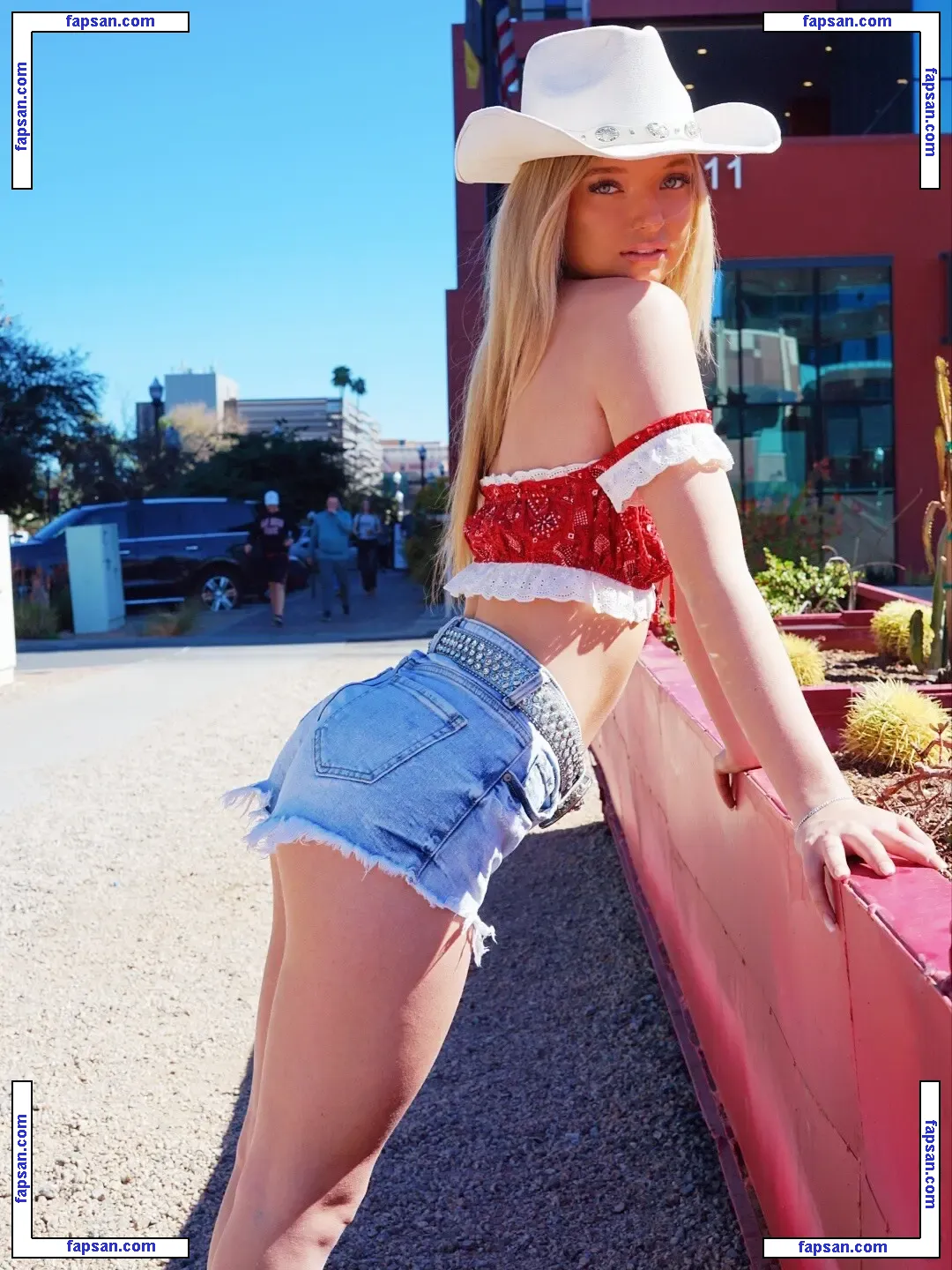 Shae Smolik nude photo #0083 from OnlyFans