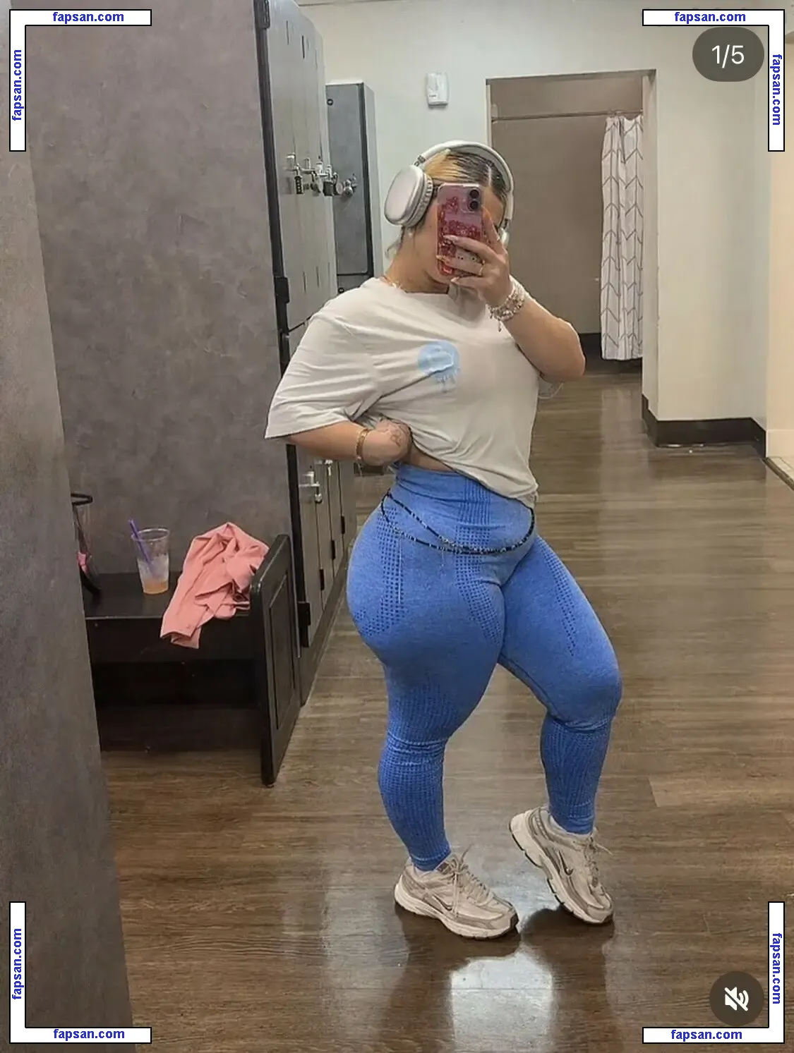 Shaecharmz голая фото #0002 с Онлифанс