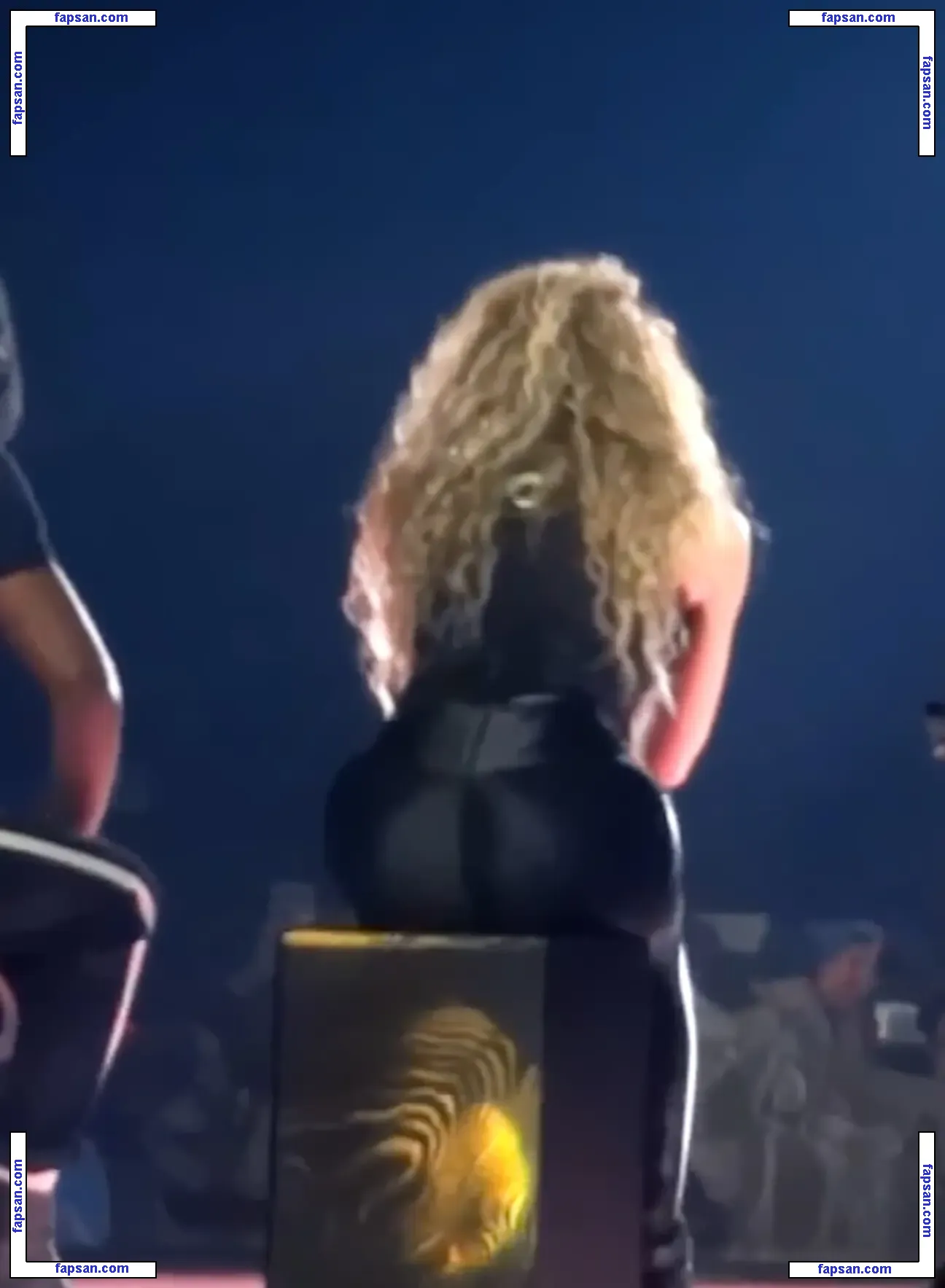 Shakira nude photo #1254 from OnlyFans