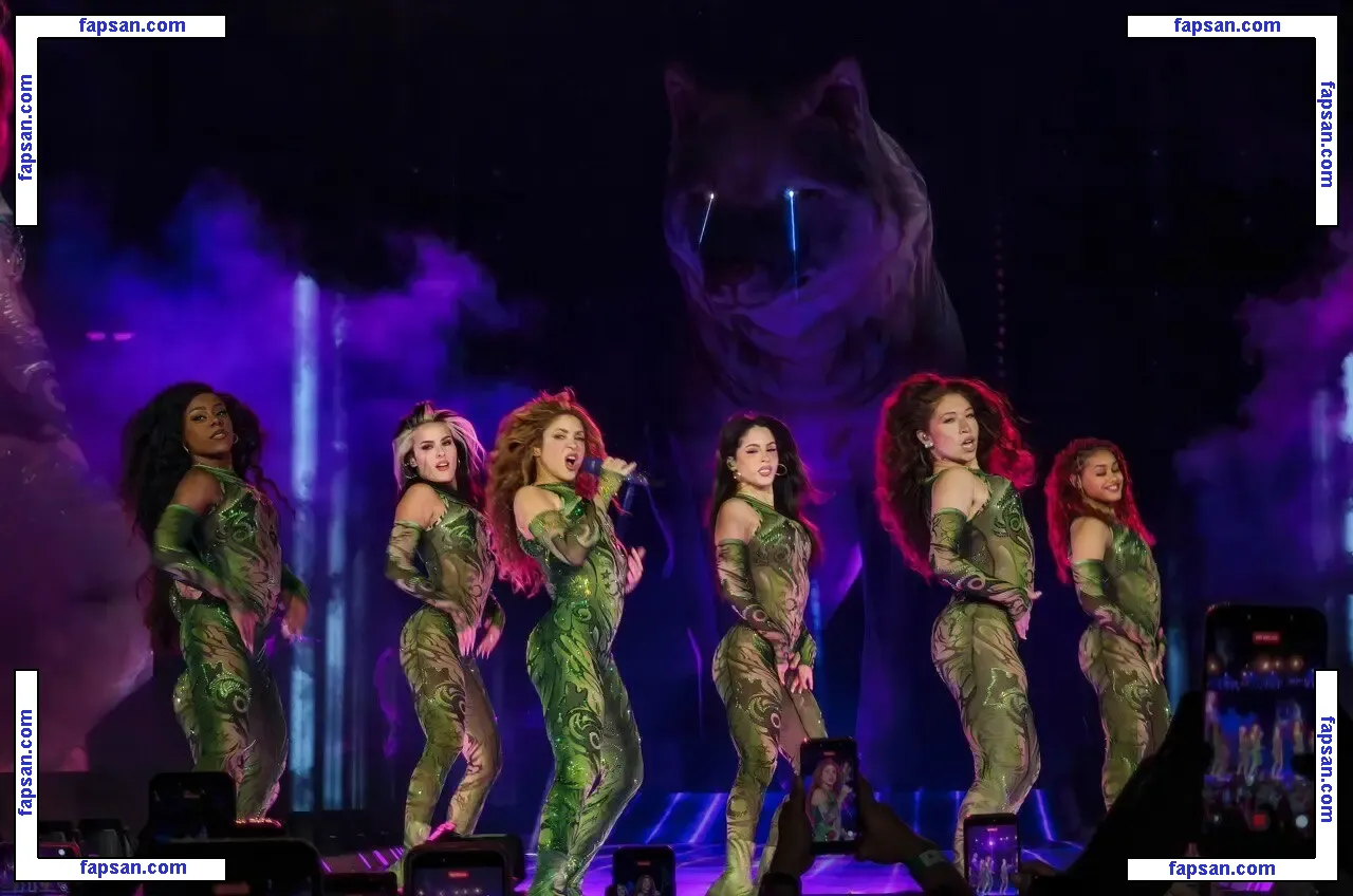 Shakira nude photo #1505 from OnlyFans