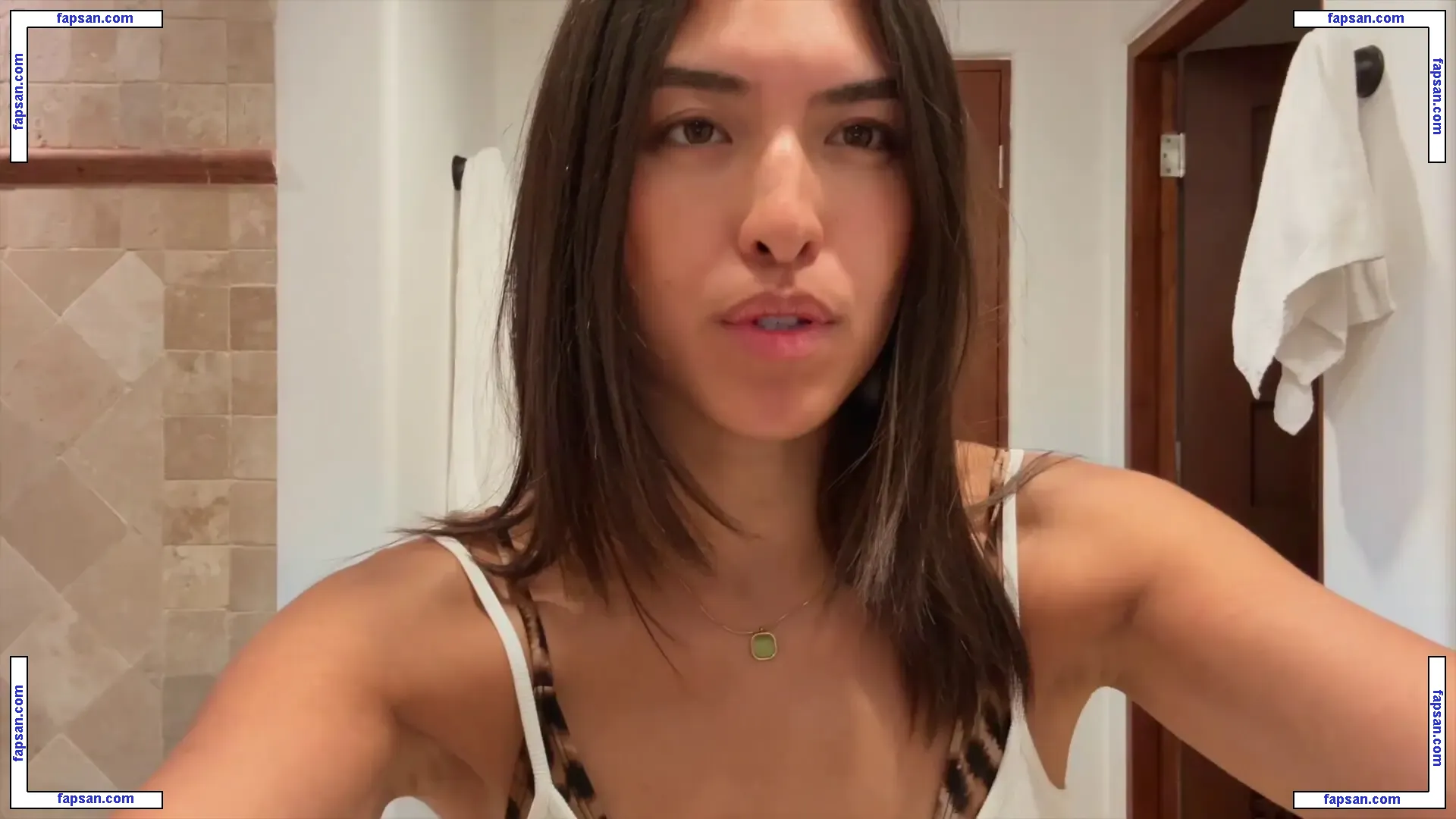 Shanti Tan nude photo #0303 from OnlyFans