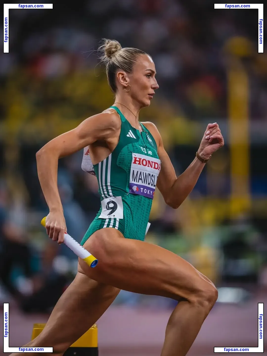 Sharlene Mawdsley nude photo #0002 from OnlyFans