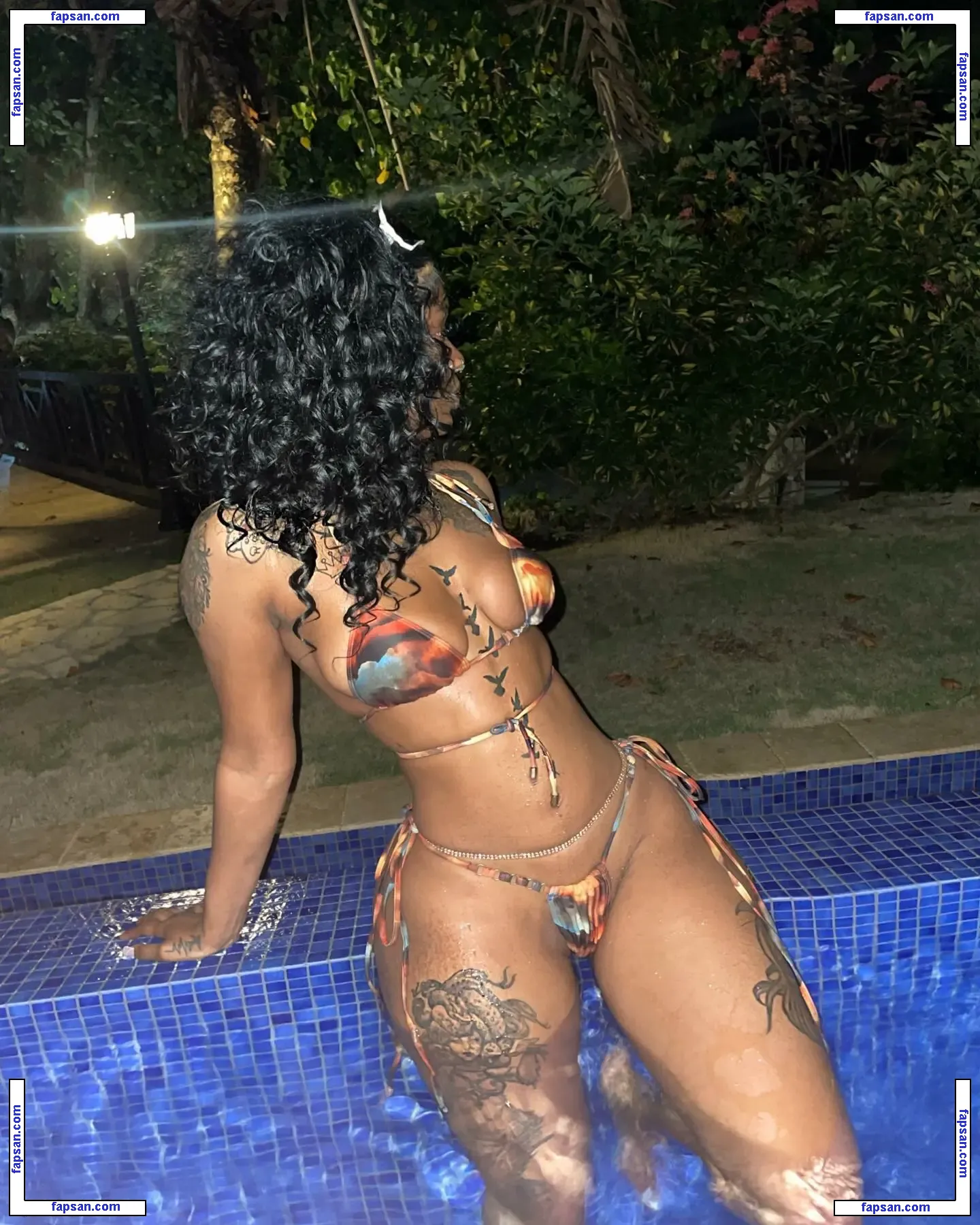 Sharondaduhdon nude photo #0013 from OnlyFans