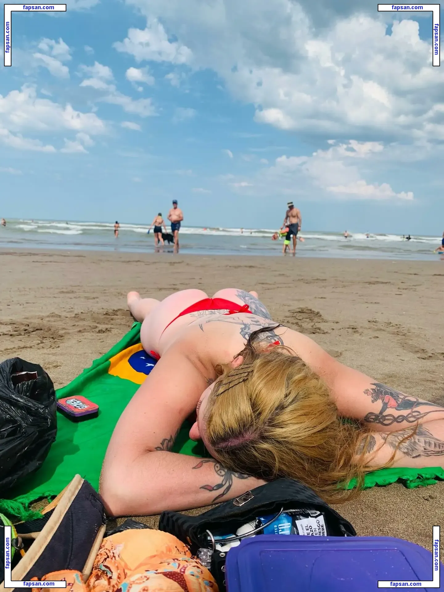 sharonlov3 nude photo #0022 from OnlyFans