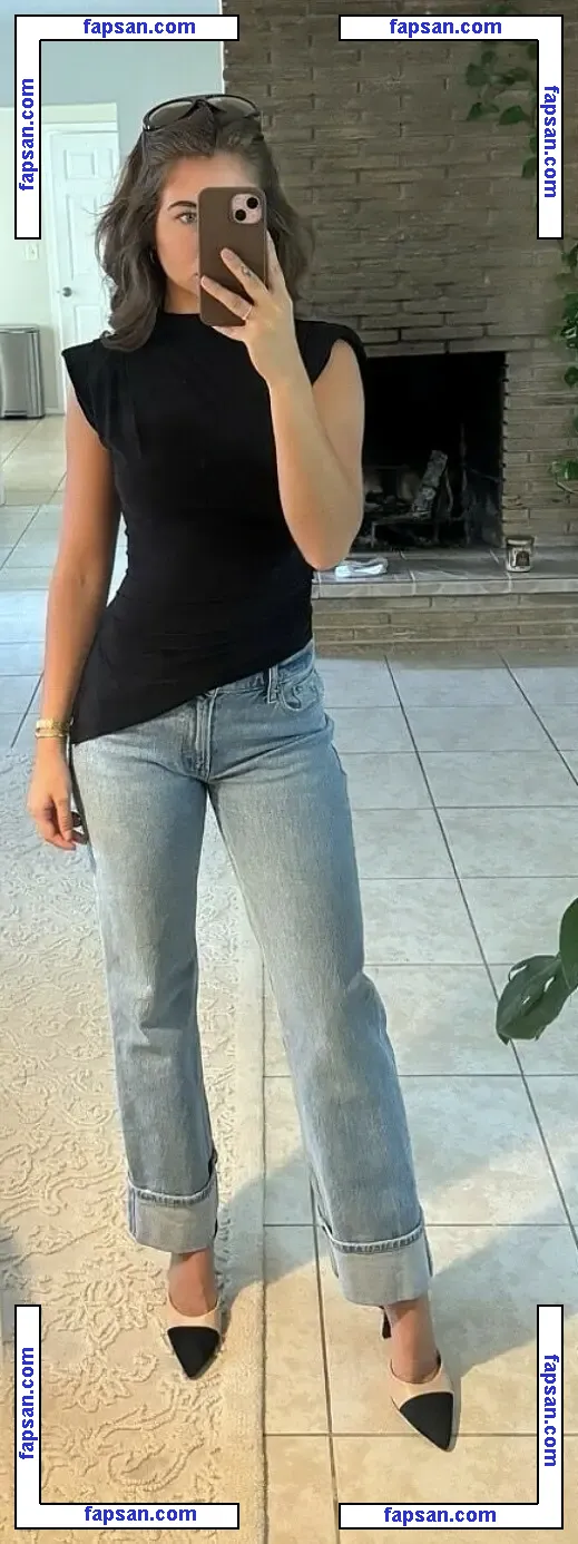 Shelby Abbott nude photo #0023 from OnlyFans