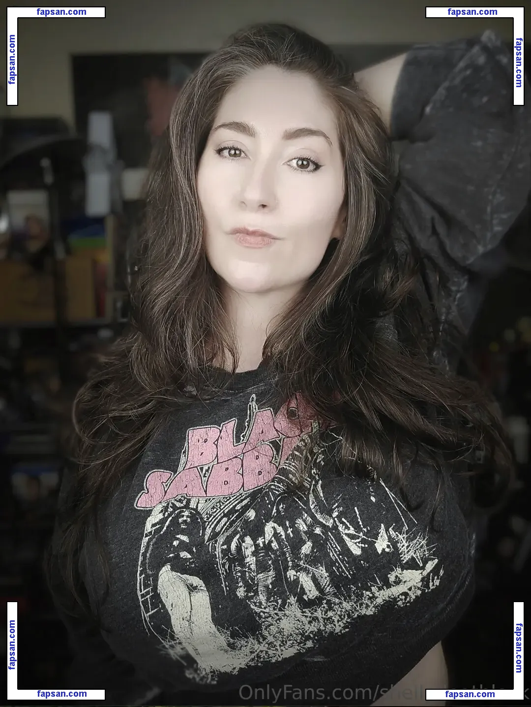 Shellydeathlock nude photo #0002 from OnlyFans