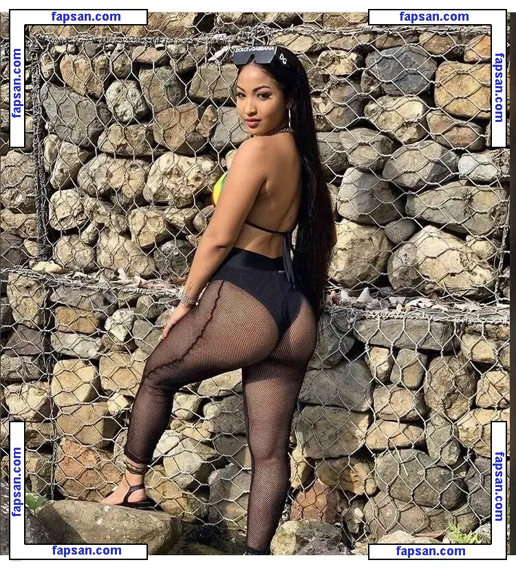 Shenseea nude photo #0064 from OnlyFans