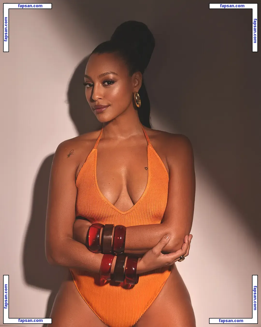 Sheron Menezes nude photo #0056 from OnlyFans