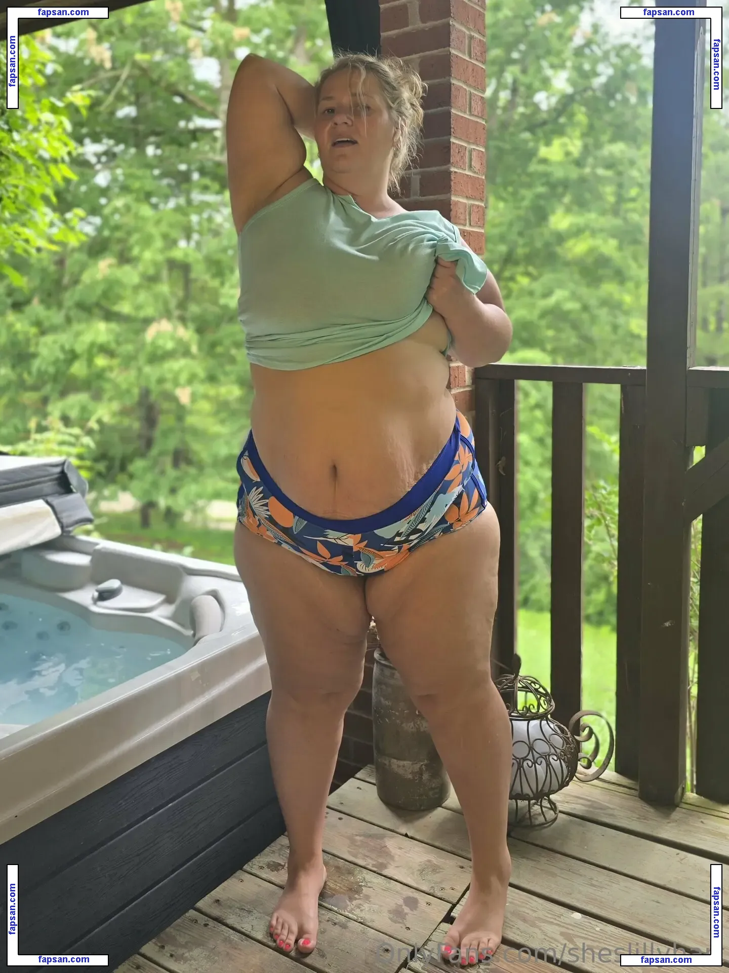 sheslillyhart nude photo #0018 from OnlyFans