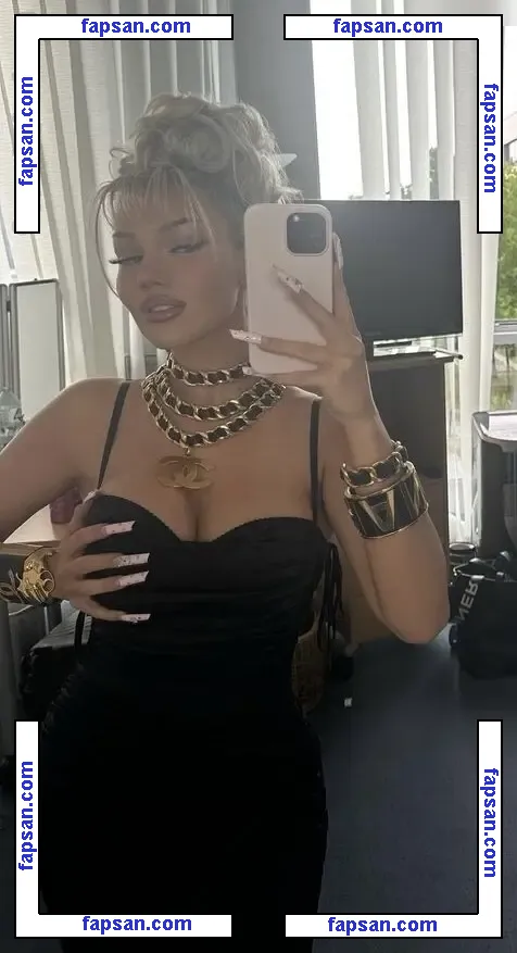 Shirin David nude photo #0157 from OnlyFans